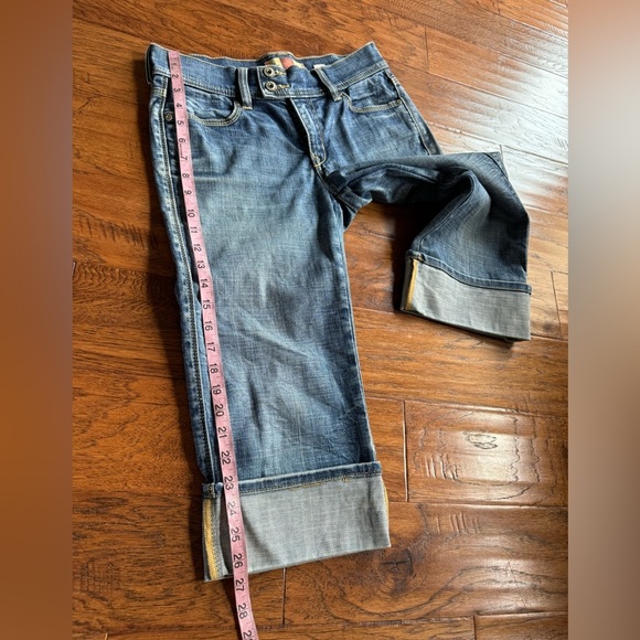 Old Navy Cuff Denim Capris - Picture 14 of 14